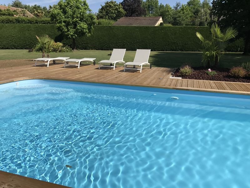 Plage de piscine en pin traité autoclave